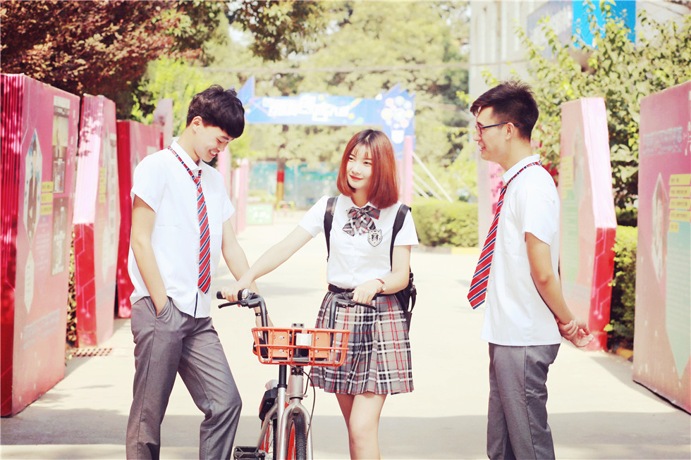 �ഺ����  ����δ��